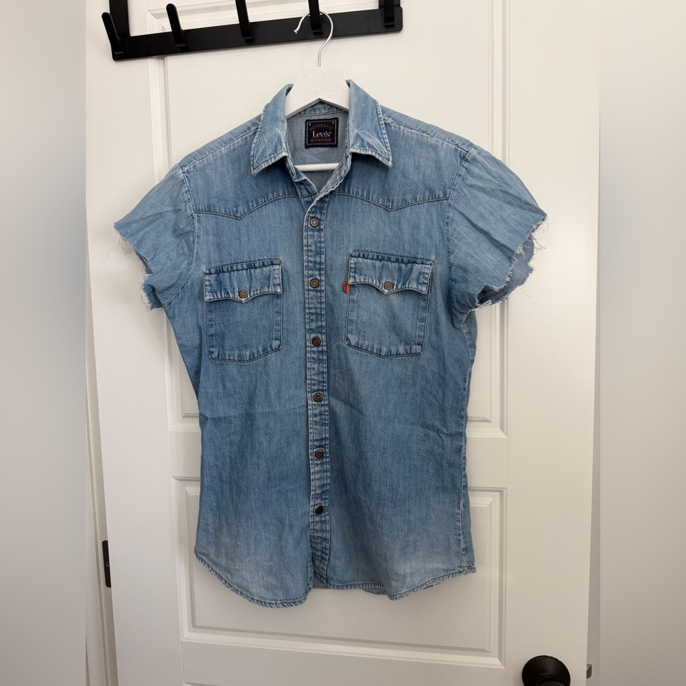 Levi's Light Blue Denim Short Sleeve Shirt